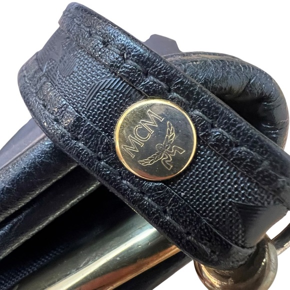 MCM Vintage Visetos Nylon Crossbody Bag Black - Picture 2 of 7